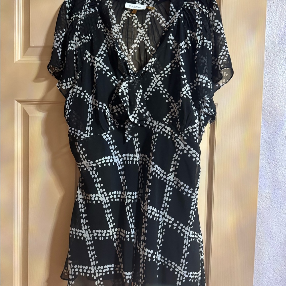 Chic Black and White Women's Top